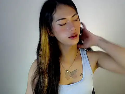 Snapshot of ashley_bombshell chatting on 10.05.25 ashley bombshell online show from 10.05.25