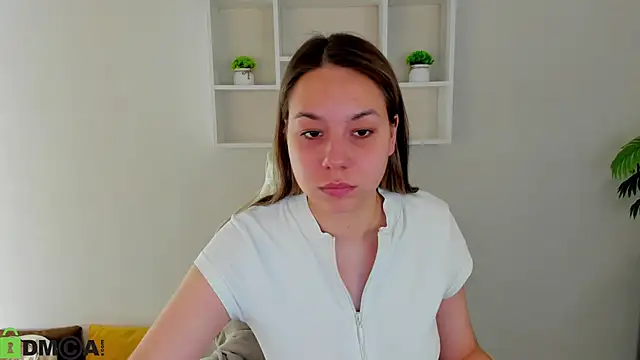 Snapshot of Al1ice_Moures chatting on 10.13.25 Al1ice Moures online show from 10.13.25