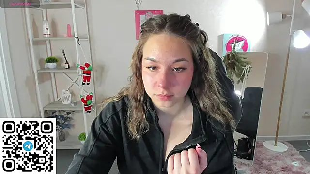 Al1ice Moures online show from 01.11.26