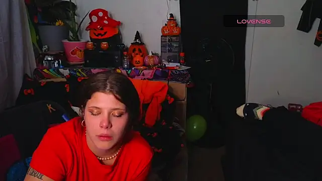 Snapshot of xofrankiefinexo chatting on 10.19.25 xofrankiefinexo online show from 10.19.25