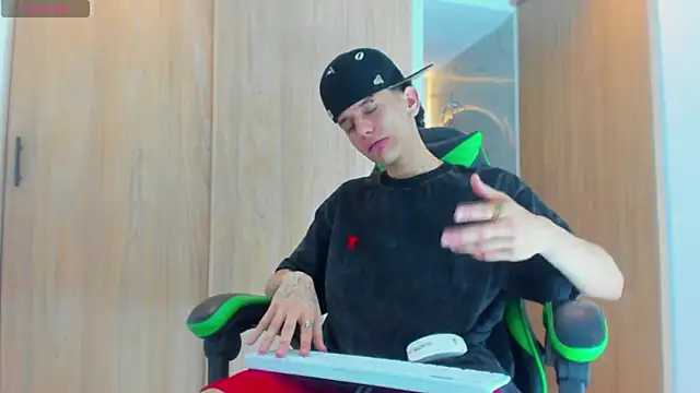 Skinny batman online show from 09.30.25