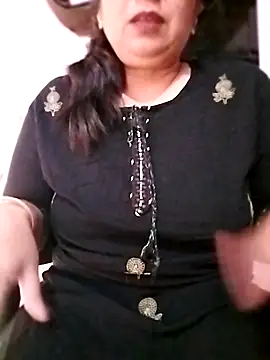 Snapshot of Punjabi_Jatni chatting on 10.04.25 Punjabi Jatni online show from 10.04.25