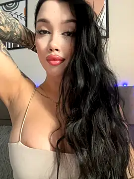 Snapshot of kiss_Lissa chatting on 10.20.25 kiss Lissa online show from 10.20.25