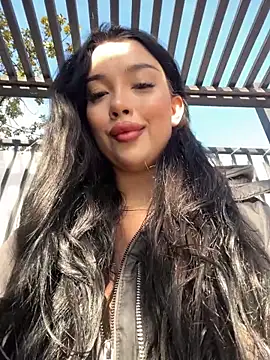 Snapshot of kiss_Lissa chatting on 11.03.25 kiss Lissa online show from 11.03.25