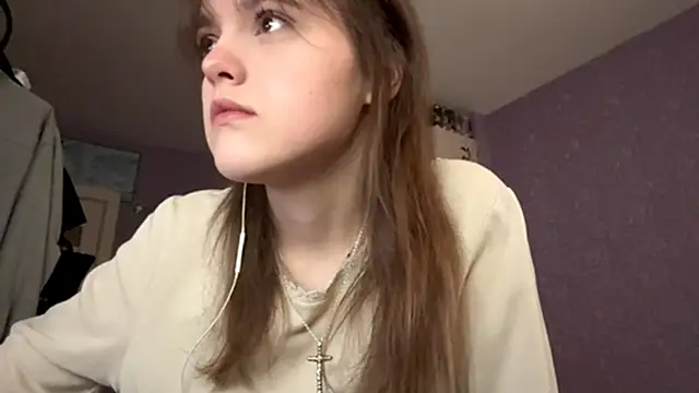 Snapshot of ShannanJou chatting on 10.24.25 ShannanJou online show from 10.24.25