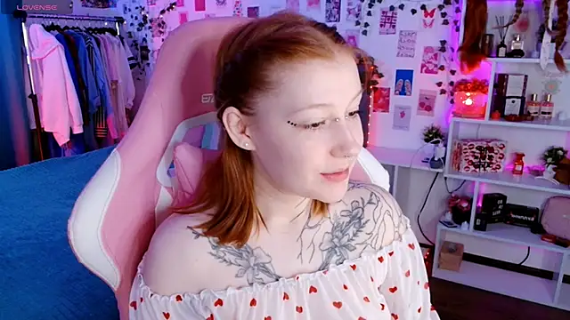 Ayla Hicks online show from 11.10.25