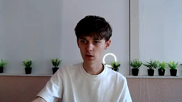 Snapshot of Hoot_Dude_ chatting on 10.15.25 Hoot Dude  online show from 10.15.25