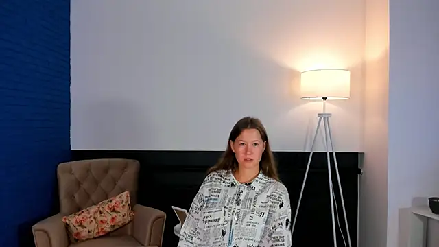 Snapshot of ElviePresume chatting on 09.24.25 ElviePresume online show from 09.24.25