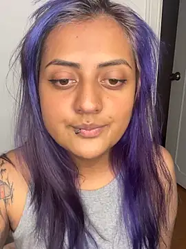 Snapshot of sunnymoonn_1 chatting on 10.18.25 sunnymoonn 1 online show from 10.18.25