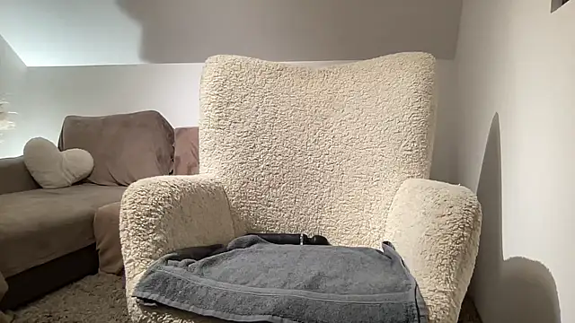 Snapshot of vani_vibez chatting on 11.03.25 vani vibez online show from 11.03.25