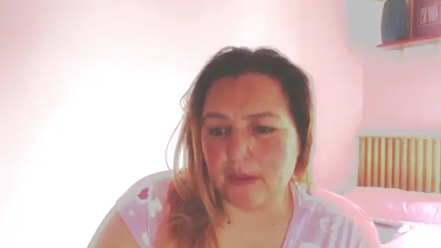 Snapshot of SweetRouse__ chatting on 10.18.25 SweetRouse online show from 10.18.25