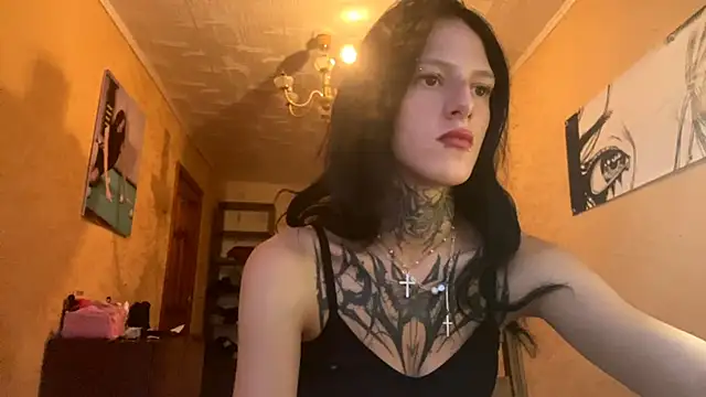 Snapshot of NamBraun chatting on 10.07.25 NamBraun online show from 10.07.25