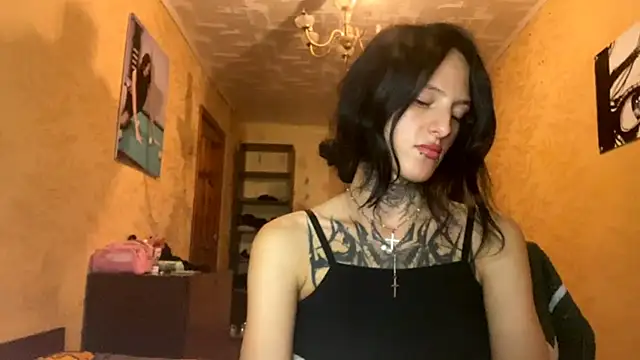 Snapshot of NamBraun chatting on 10.15.25 NamBraun online show from 10.15.25