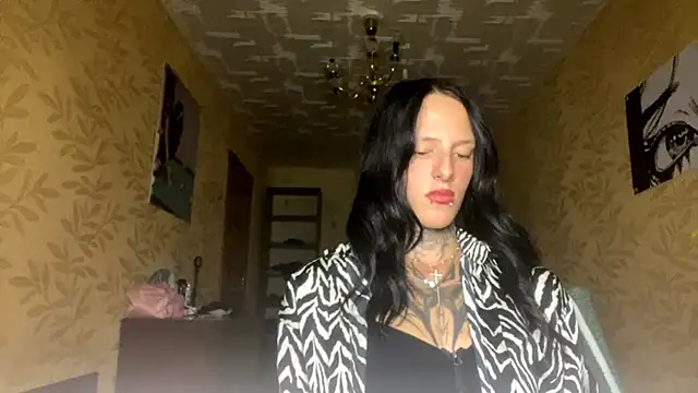 Snapshot of NamBraun chatting on 10.17.25 NamBraun online show from 10.17.25