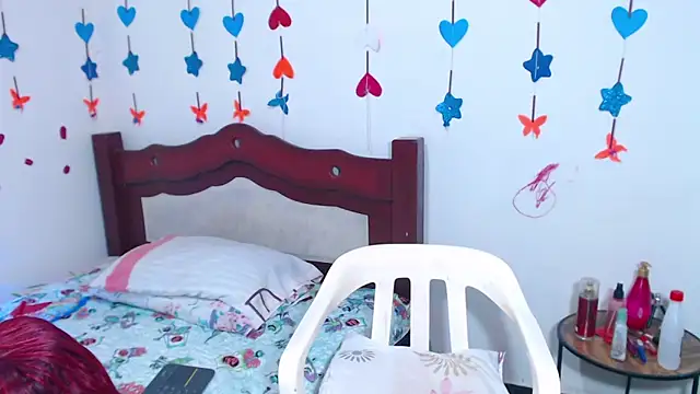 lorenacapelli online show from 04.16.26