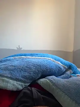 herinhos38 online show from 09.24.25