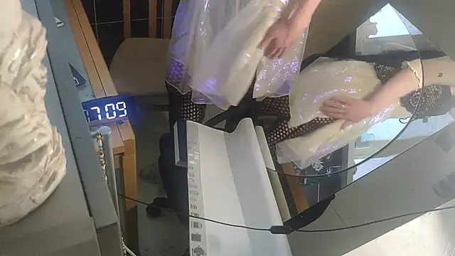 Snapshot of LilithsEve chatting on 11.01.25 LilithsEve online show from 11.01.25