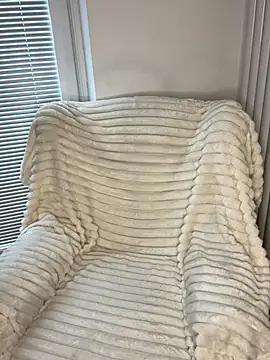 Snapshot of Ruby-Black chatting on 10.23.25 Ruby-Black online show from 10.23.25