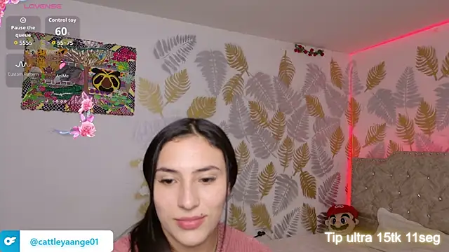 Snapshot of CattleyaAngel chatting on 10.17.25 CattleyaAngel online show from 10.17.25