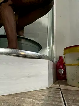 Snapshot of bbc_Balck chatting on 09.29.25 bbc Balck online show from 09.29.25