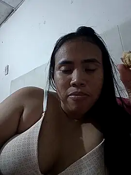 Snapshot of nicayujo chatting on 10.30.25 nicayujo online show from 10.30.25