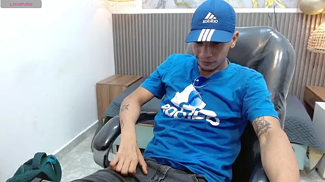 Snapshot of JackBanger_ chatting on 10.18.25 JackBanger  online show from 10.18.25