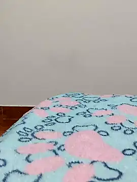 Snapshot of NileveSantanna chatting on 11.10.25 NileveSantanna online show from 11.10.25