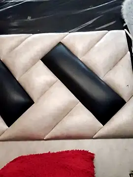 Snapshot of NileveSantanna chatting on 11.27.25 NileveSantanna online show from 11.27.25