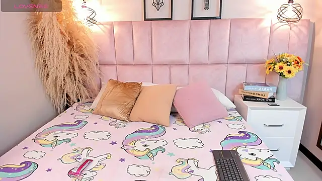 Charlotte hall  online show from 02.06.26