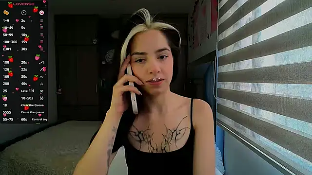 Kittyross online show from 11.20.25