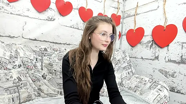 Shyly Lisa online show from 09.28.25