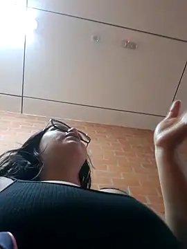 carly crazy student online show from 09.29.25