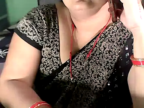 Snapshot of BABITA_KUMARII chatting on 10.14.25 BABITA KUMARII online show from 10.14.25