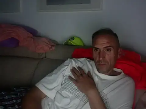 Snapshot of LADYVANESA41 chatting on 10.29.25 LADYVANESA41 online show from 10.29.25