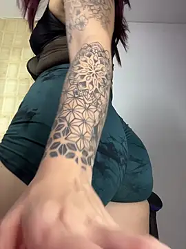 came lia1 online show from 11.24.25