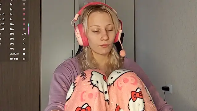 KandaceMassanelli online show from 10.09.25