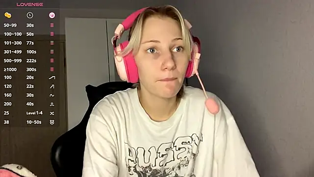 KandaceMassanelli online show from 10.20.25