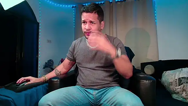 LucasGaeel online show from 02.15.26