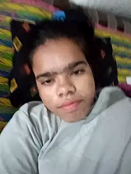 Snapshot of Ok_pooja chatting on 10.08.25 Ok pooja online show from 10.08.25