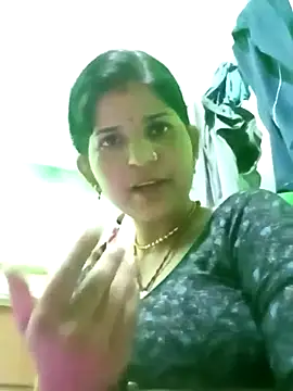 Snapshot of Cuty_nensi chatting on 10.30.25 Cuty nensi online show from 10.30.25