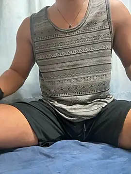 Snapshot of queen_slave1221 chatting on 10.05.25 queen slave1221 online show from 10.05.25