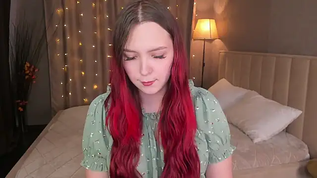 Snapshot of Monica__Queen chatting on 10.13.25 Monica  Queen online show from 10.13.25