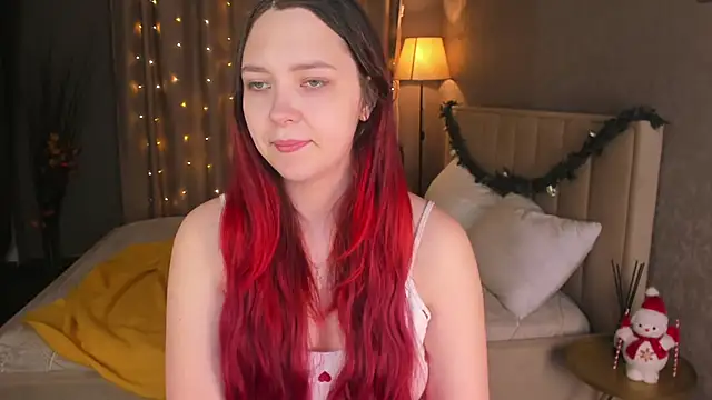 Monica  Queen online show from 12.15.25