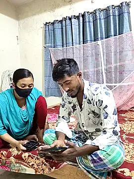 Snapshot of Love_Queen11 chatting on 10.15.25 Love Queen11 online show from 10.15.25