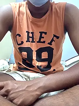 Snapshot of handsome_blg_tam chatting on 10.25.25 handsome blg tam online show from 10.25.25