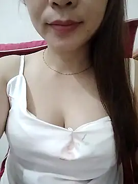 Snapshot of Girl_Shy2000 chatting on 09.30.25 Girl Shy2000 online show from 09.30.25