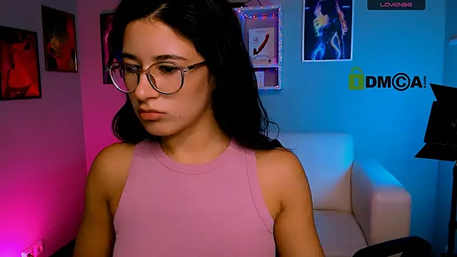 Snapshot of lia_make_love chatting on 10.16.25 lia make love online show from 10.16.25