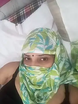 House Wife19 online show from 10.06.25