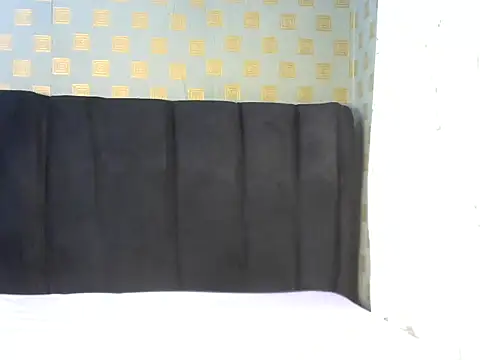 Famous ryleigh online show from 09.24.25