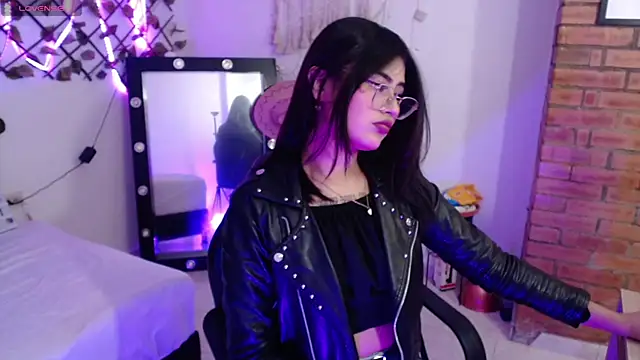 isa bunny18 online show from 11.06.25